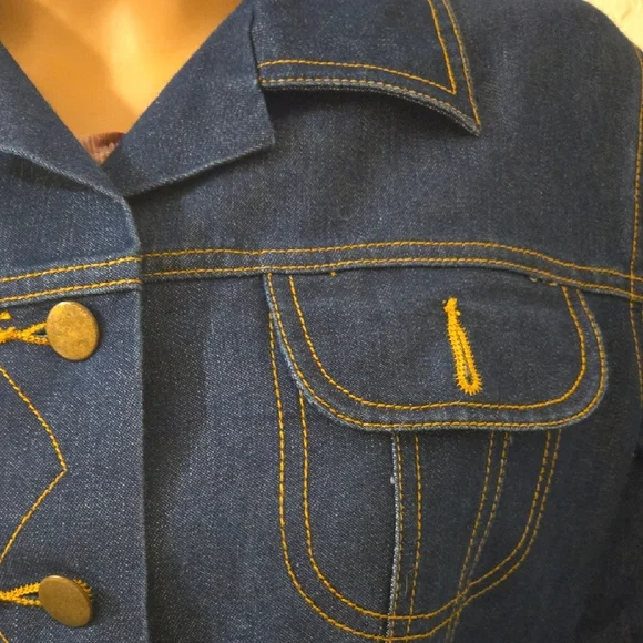 Newport News Blue Jean Jacket Structured Silhouette - Picture 2 of 8